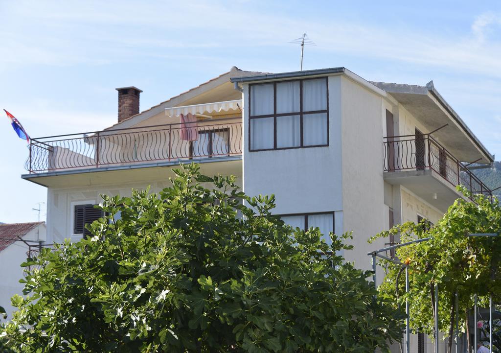 Marina Apartments Kaštela Екстериор снимка