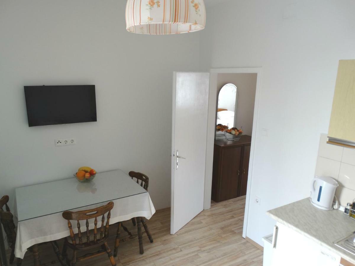 Marina Apartments Kaštela Екстериор снимка