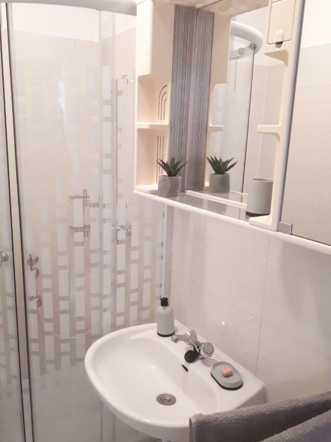 Marina Apartments Kaštela Екстериор снимка