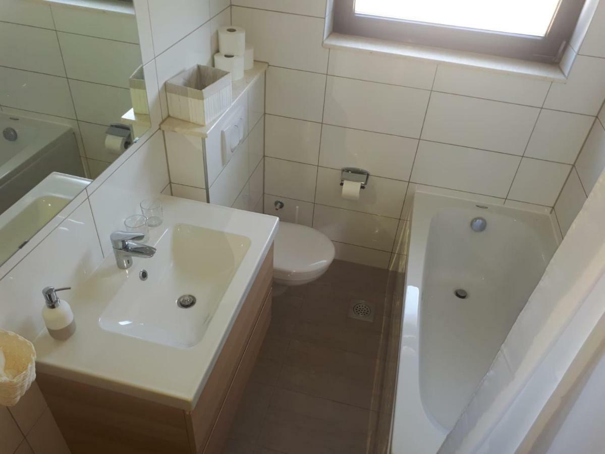 Marina Apartments Kaštela Екстериор снимка